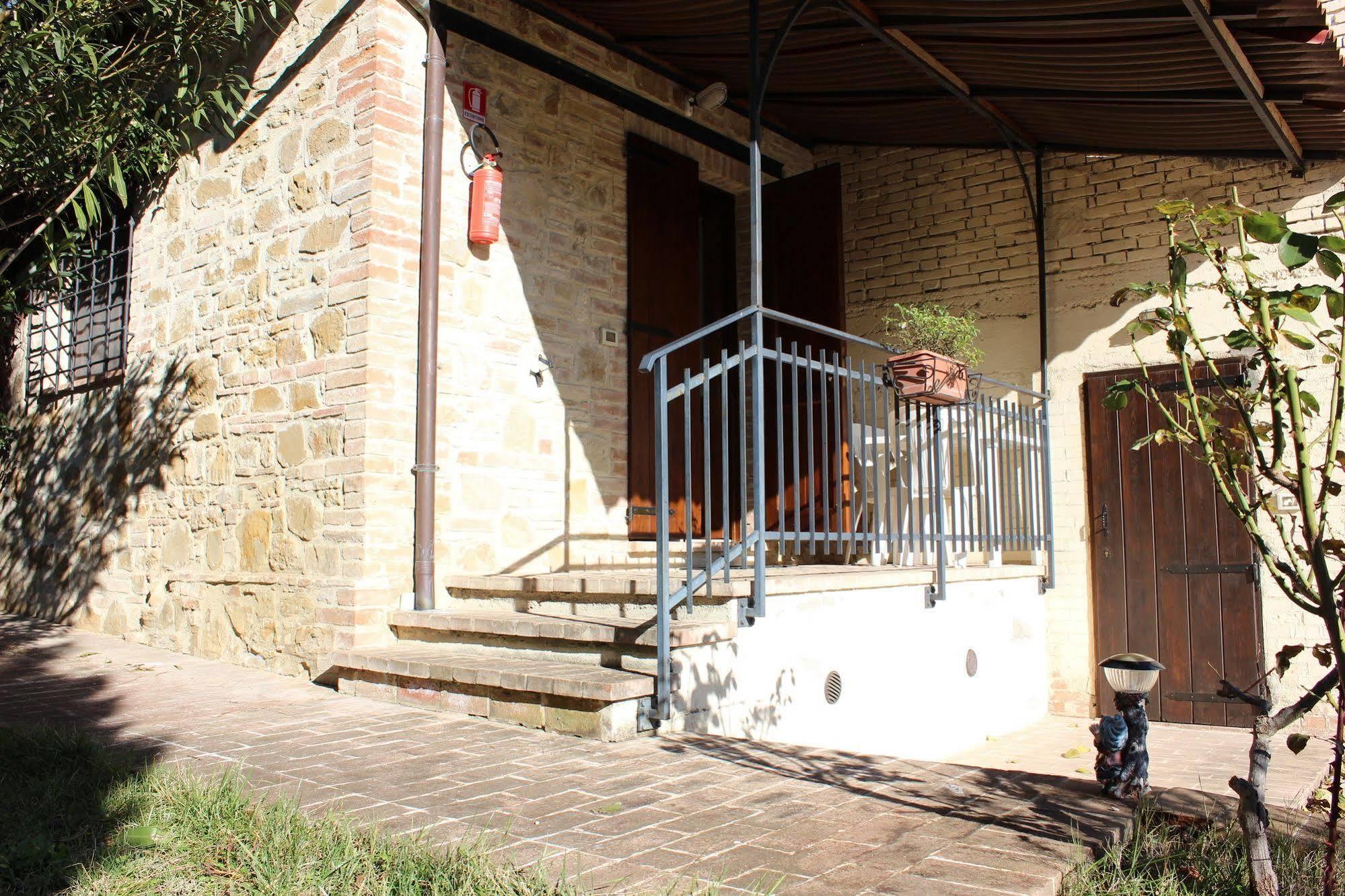 Agriturismo La Ginestrella Civitella D'Arna Экстерьер фото